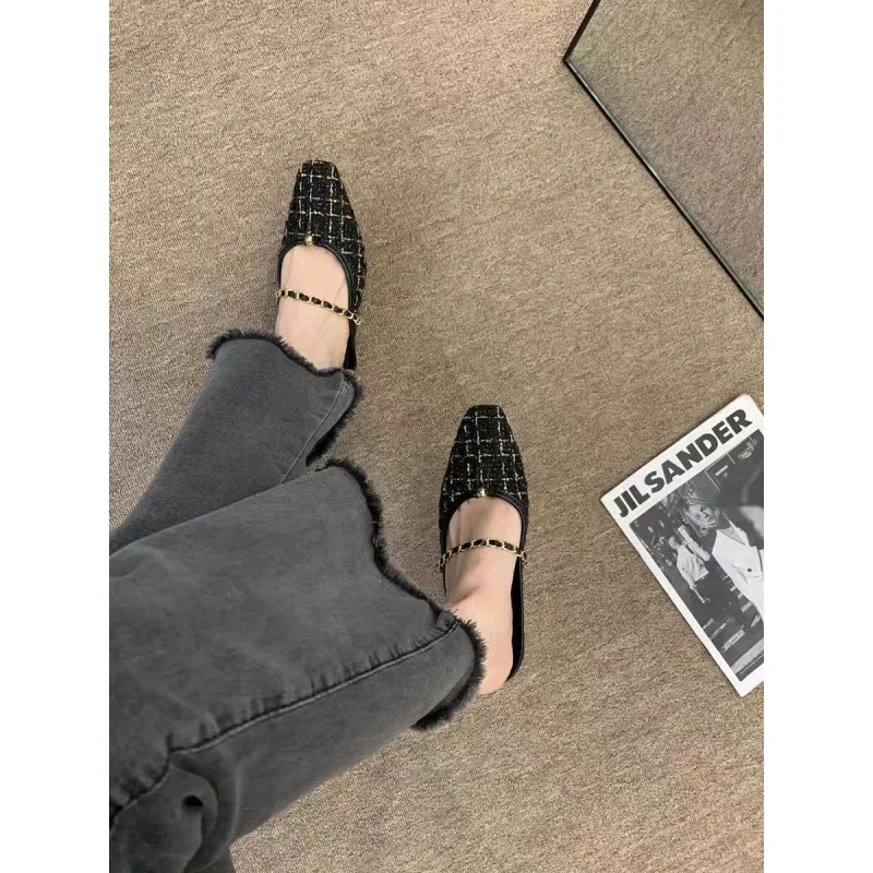 صنادل مماشي للموضة للنساء سهلة الارتداء برأس مسطح ملابس خارجية صيفية ماري جين نصف شباشب مطاطية نسخة مطورة 2025 نمط جديد #5