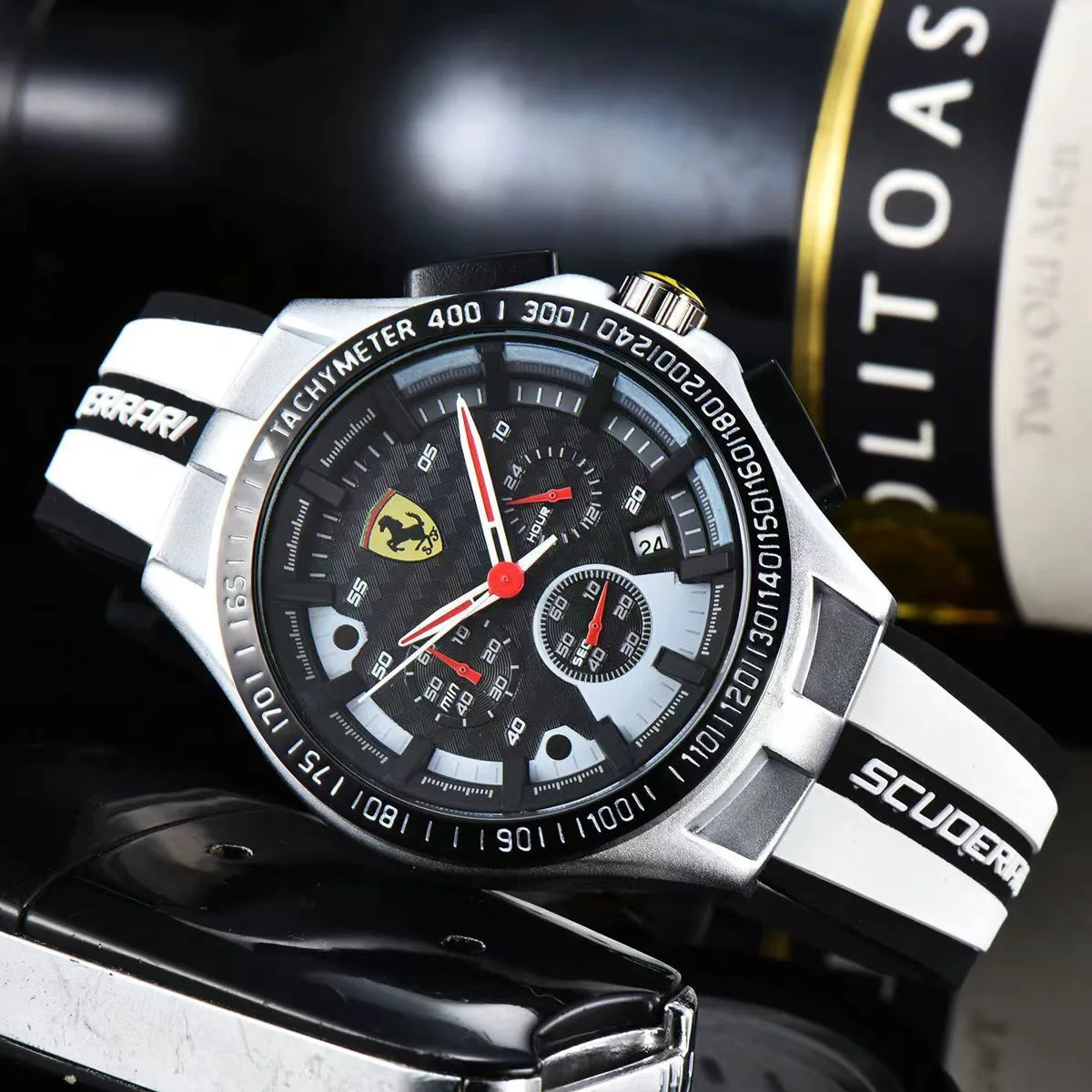 ساعات يد رجالية راقية من فيراري كهدايا تذكارية للأعمال ساعة شعار سيارة كوارتز لسيارة فيراري F430 ستراديل روما 488 سبايدر SF90