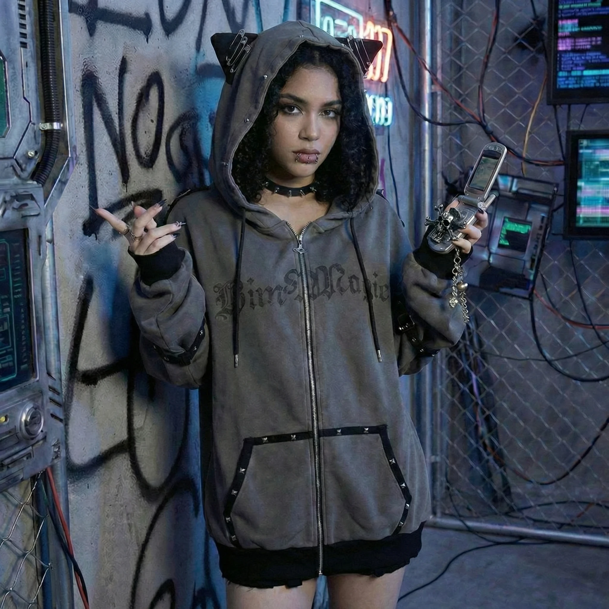 

Уличная одежда в стиле Харадзюку: женские худи и куртки, модные толстовки с капюшоном, панк-куртки на молнии, японские куртки с заклепками и принтом, повседневные свитшоты в стиле Y2K