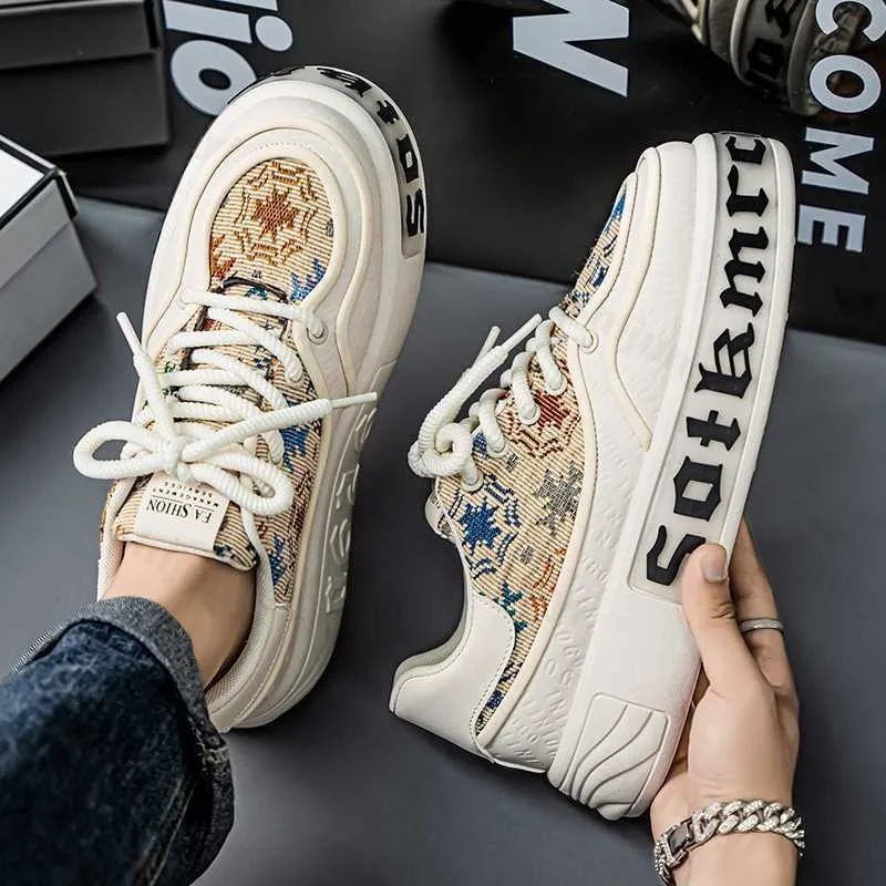 

Men's Niche Design Low Top Thick Soled Casual Sports Shoes 2025 Autumn New Fashion Versatile Comfortable Lace Up Chunky Sneakers