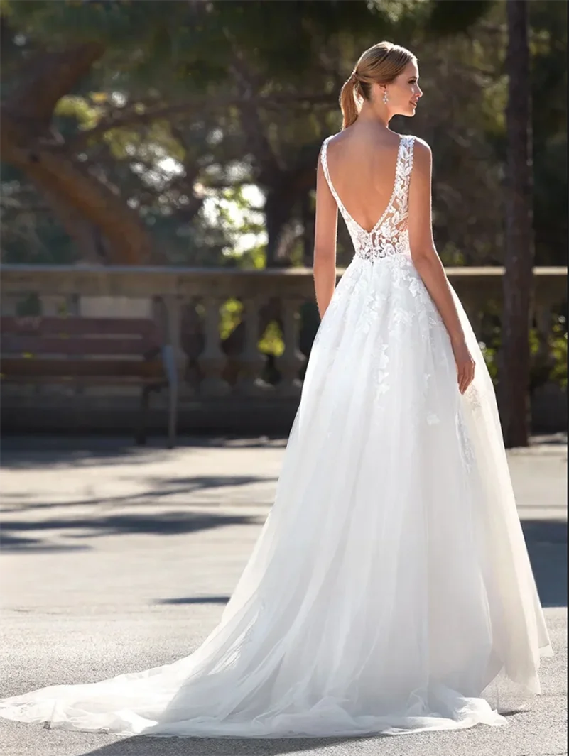 Abiti da sposa vintage personalizzati senza maniche con scollo a V applique Sweep Train Abiti da sposa senza schienale Appliques Vestido De Noiva