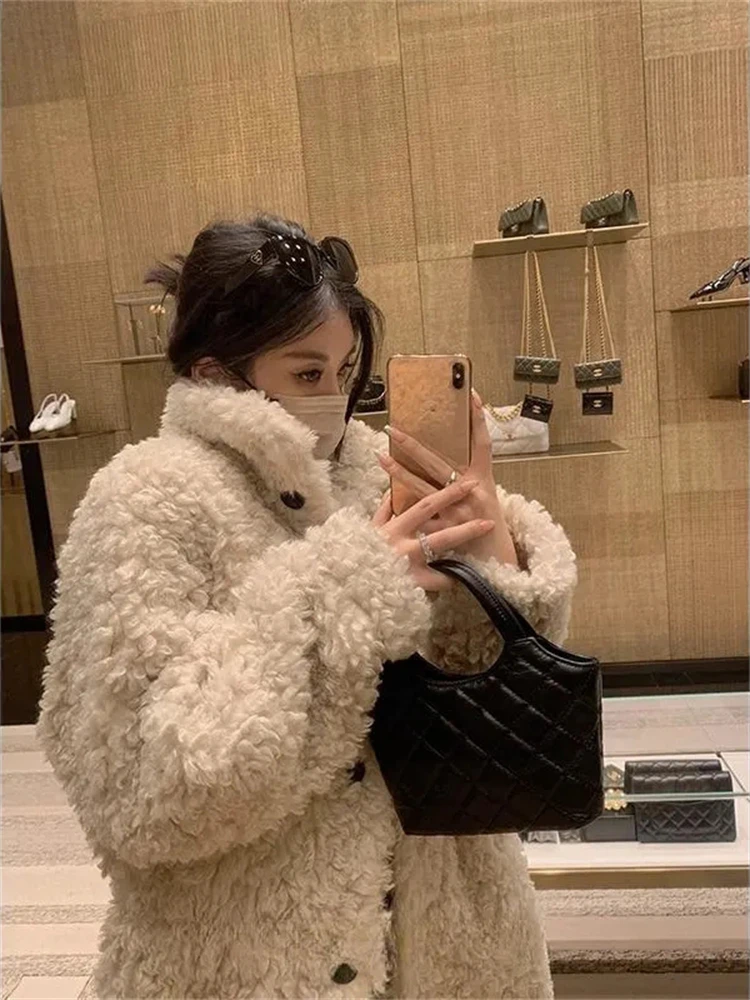 Thicken Lambwool Faux Fur Overcoats High Quality Stand Collar Teddy Chaquetas Luxury Warm Winter Jackets Women Korean Furry Coat