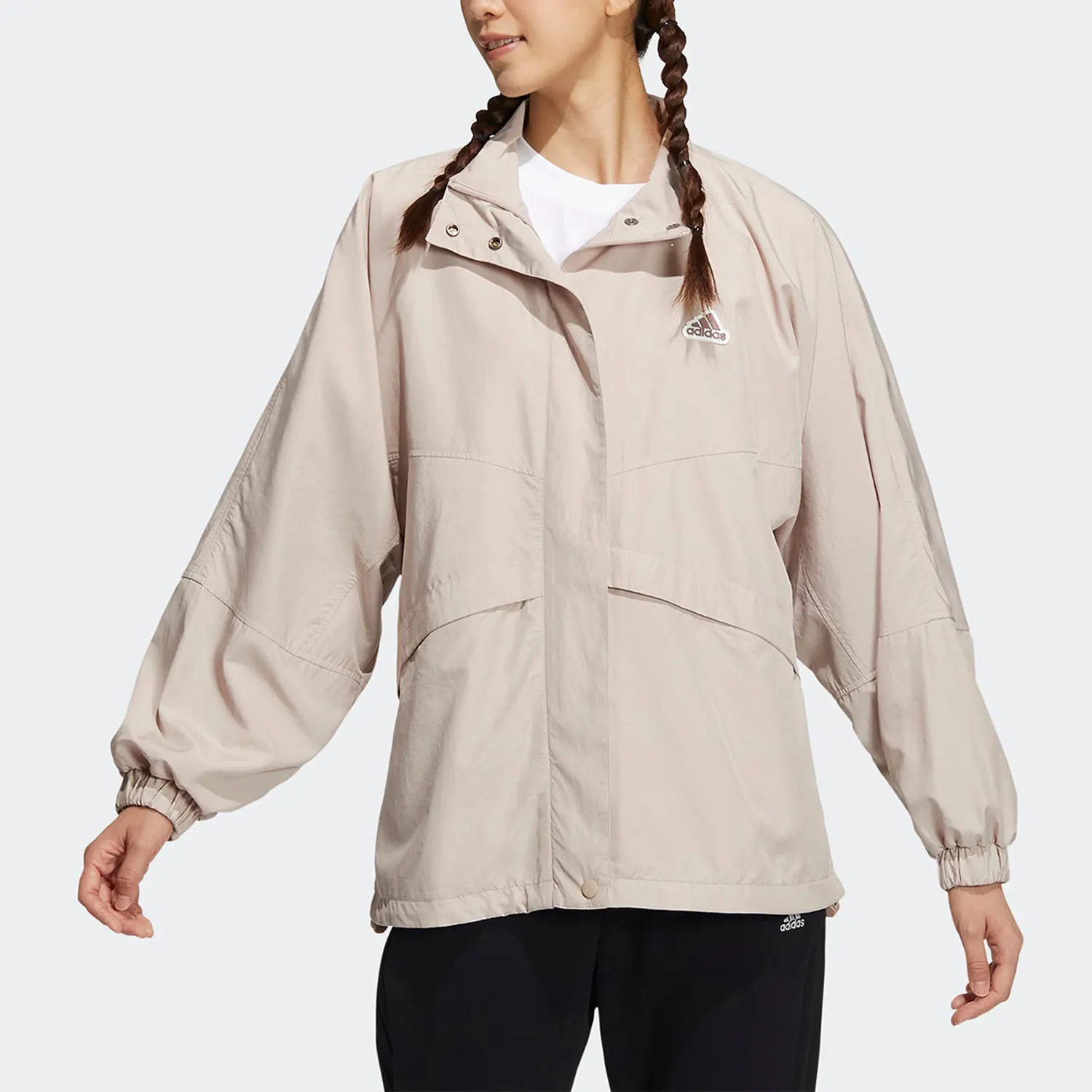 

Женская весенняя спортивная куртка Adidas Originals для тренировок и отдыха IA5247