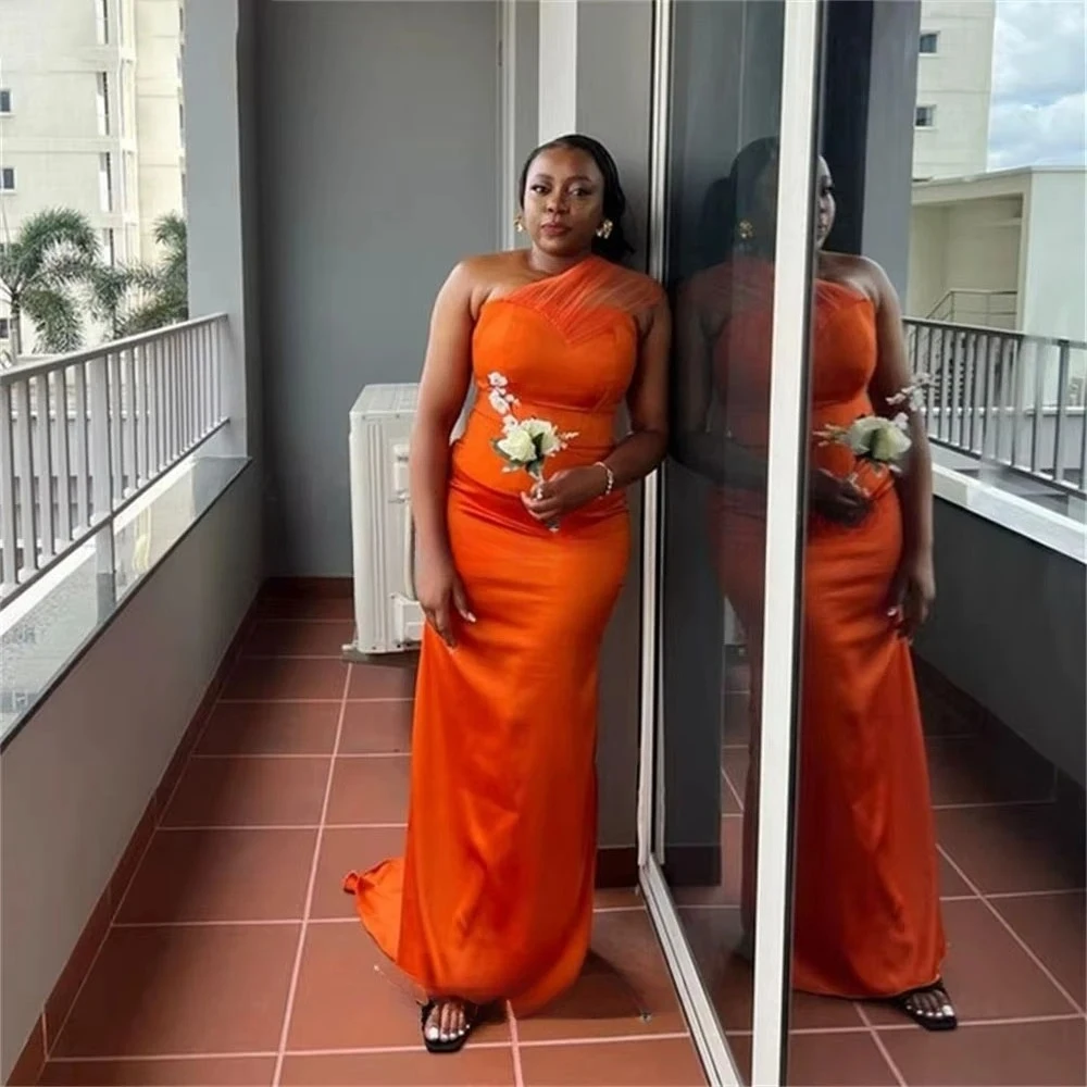 ชุดเดรสออกงานแต่งงานแบบไหล่เดียวสีส้ม ปี 2025 ผ้าซาติน แขนกุด ทรงเมอร์เมด ยาวลากพื้น แบบมีชายกระโปรงยาว สามารถสั่งตัดได้