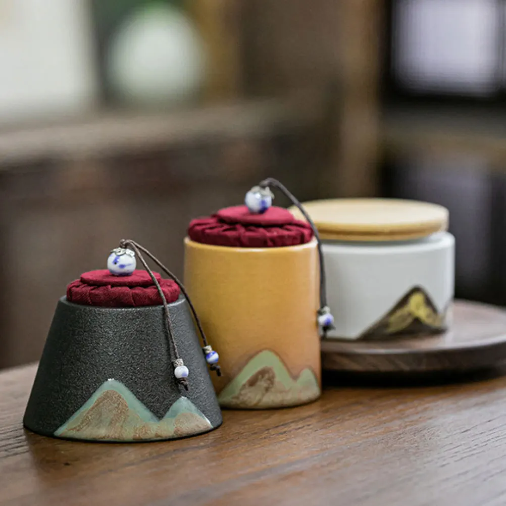 

Elegant Ceramic Tea Canister Sealing Storage Jar Mini Tea Tin for Household Office Decoration Mini Storage Jar
