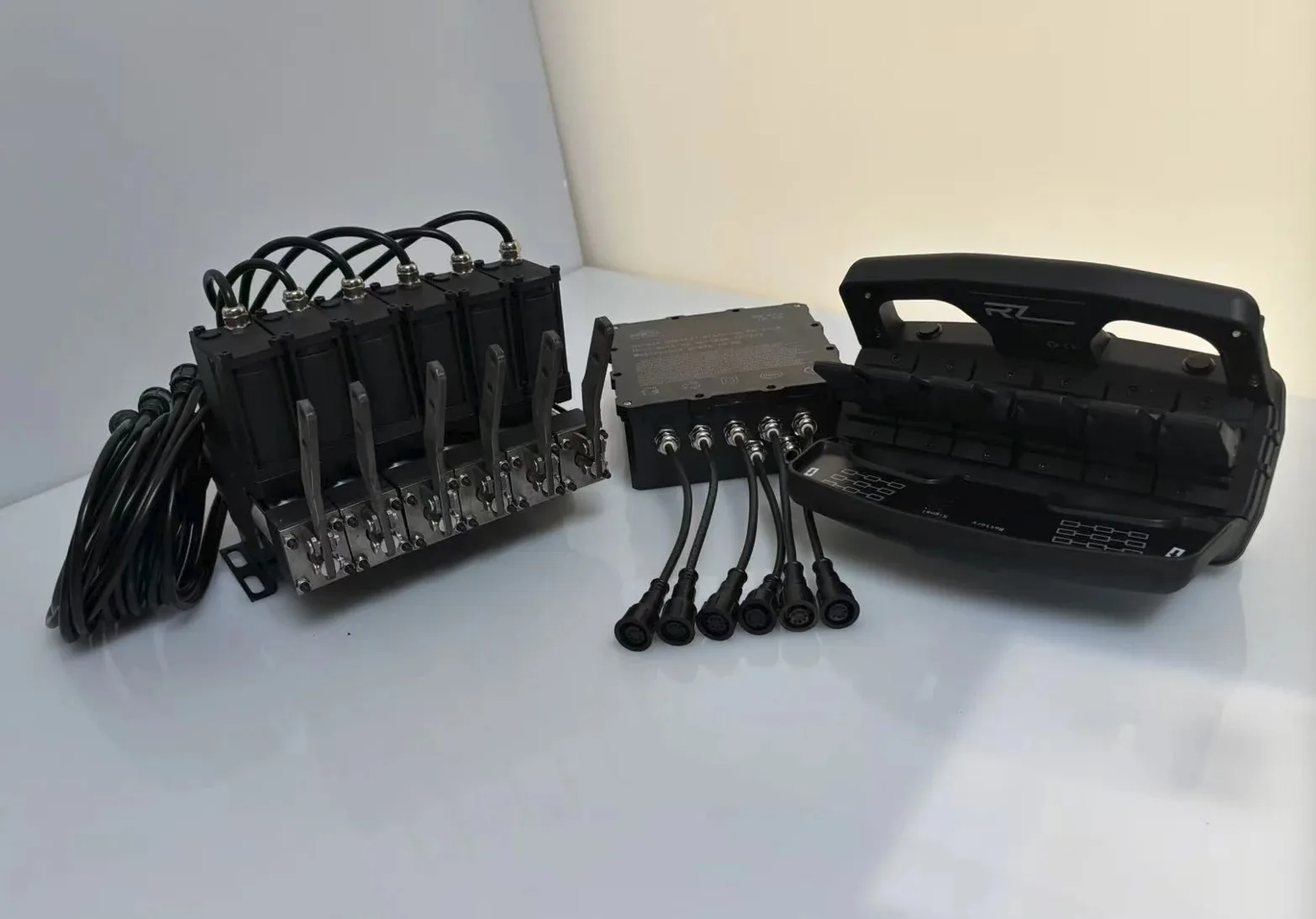 General-Purpose Truck Crane Remote Control Upgrade Retrofit Solution for 6-Channel Hydraulic Valve Bodies