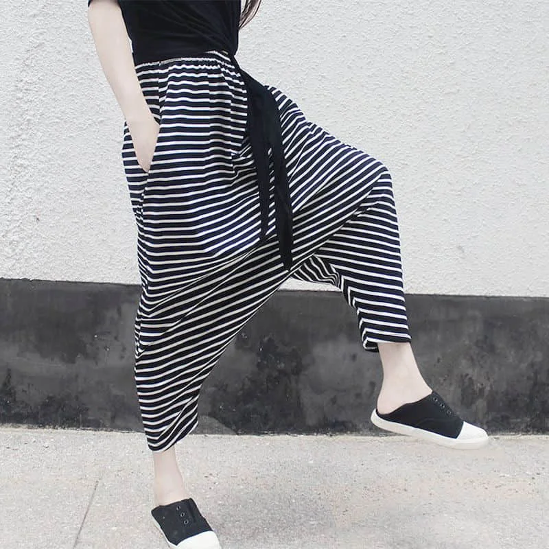 Lantern Pants for Women Striped Summer Elastic Waist Loose Casual Baggy Pants Women Korean Style Cropped Trousers Women Clothing