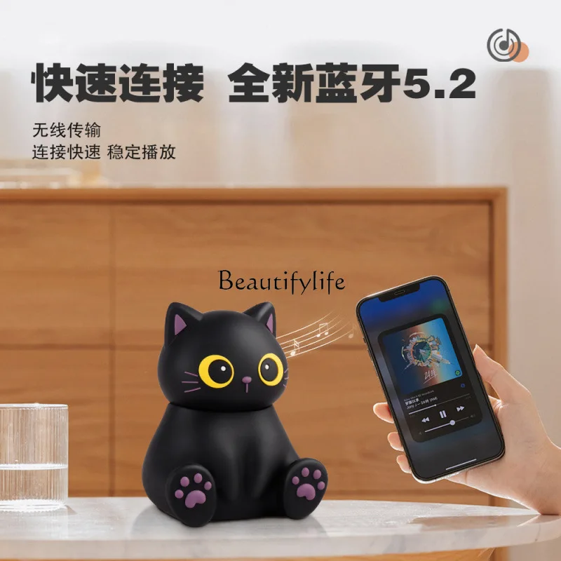 Cross-border Bluetooth audio mini cute animal mobile phone holder audio desktop ornament