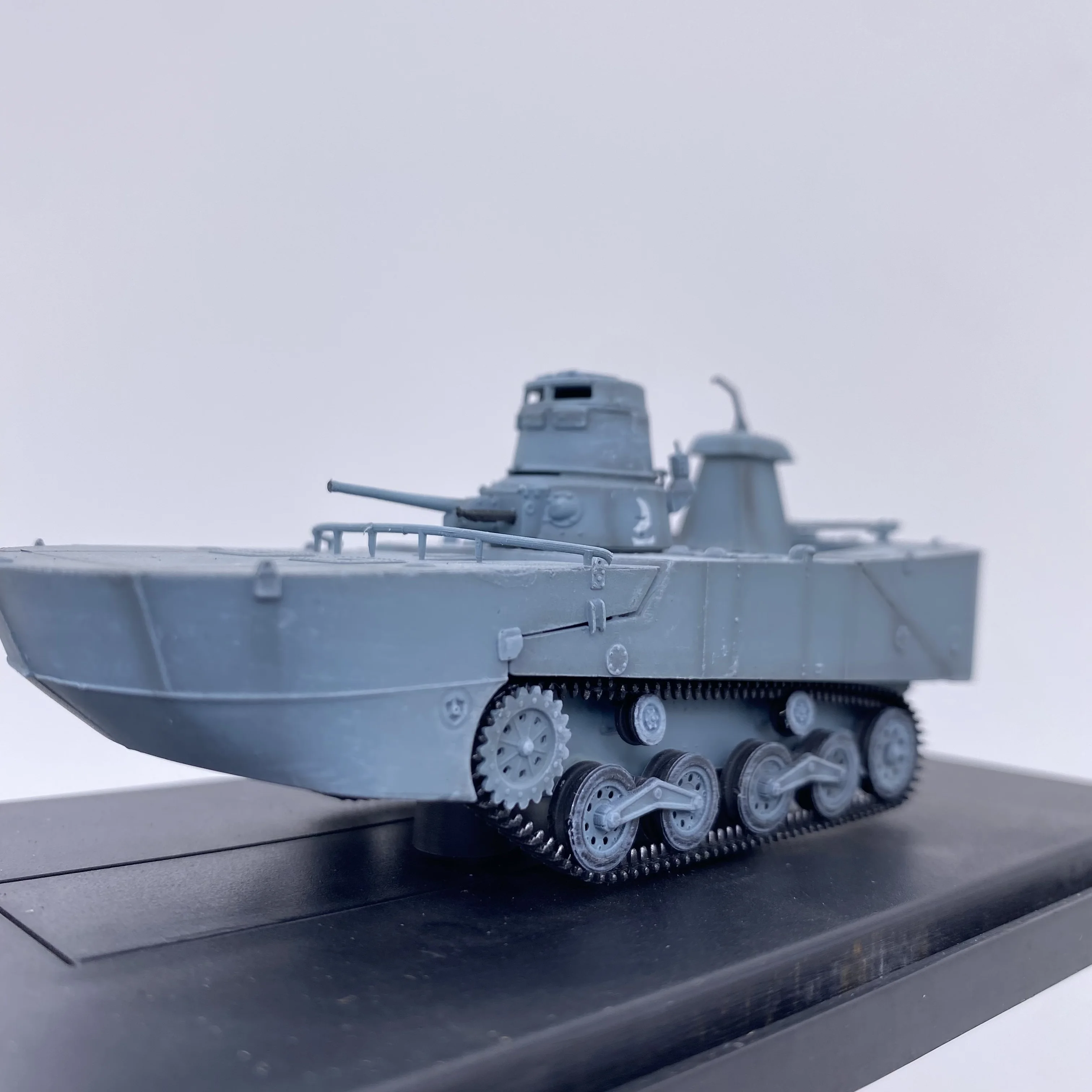 Dragon 1/72 Japanese Tanks Models Type 2 Ka-Mi Amphibious 101 Kwajalein Island 1944 Military Vehicle 60608 Collection In Stock