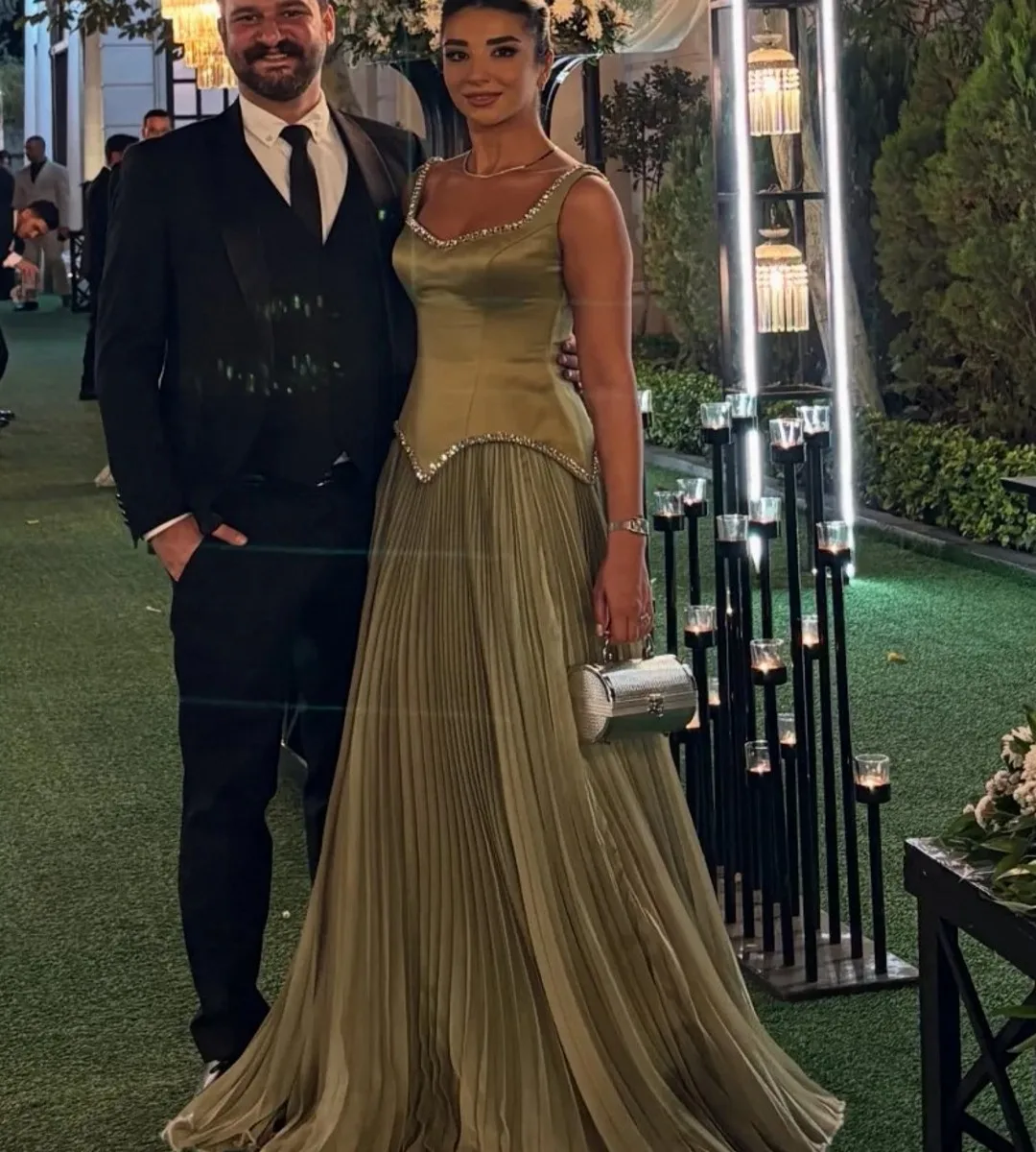 

High Quality Green Prom Party Dress 2026 Square Straps Crystal Beads Satin A-line Evening Formal Gowns Birthday Robe De Soiree