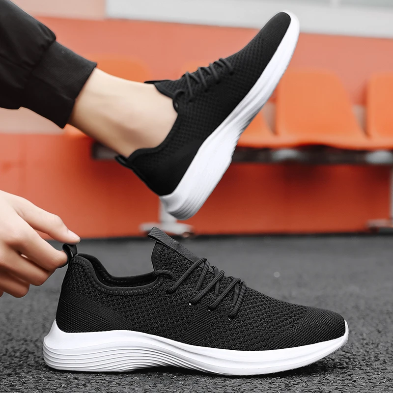 Zapatillas de correr para hombre, parejas, nuevas zapatillas ligeras de primavera, suela suave antideslizante, calzado deportivo informal transpirable que absorbe los golpes