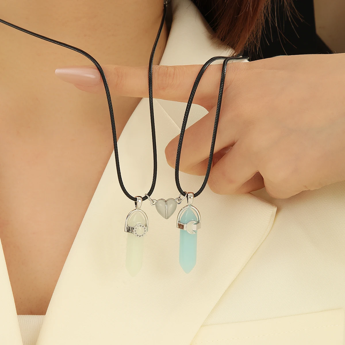 2-Piece/Light-Up Heart Moon Shape Accessories Glowing Column Necklace Holiday Gift Romantic Holiday Gift Present