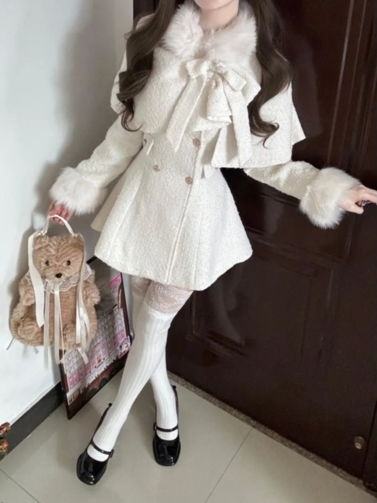

Elegant White Miniature Fragrance Style Cloak Coat Waist Cinching Dress Study Abroad Missy Set Polyester Long Sleeve Zipper