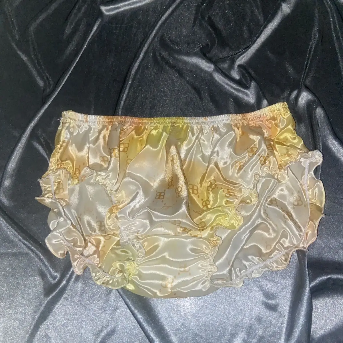 Ropa interior Sexy para parejas masculinas y femeninas, bragas triangulares de seda de doble cara de alto brillo, bragas holgadas fruncidas con estampado de cintura media, regalo BF