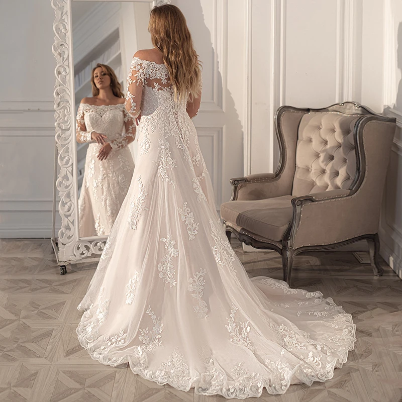 Classic A-line Lace Long Sleeve Wedding Dress 2022 Sexy Boat Neck Corset Appliques Court Train Plus Size Bridal Gowns