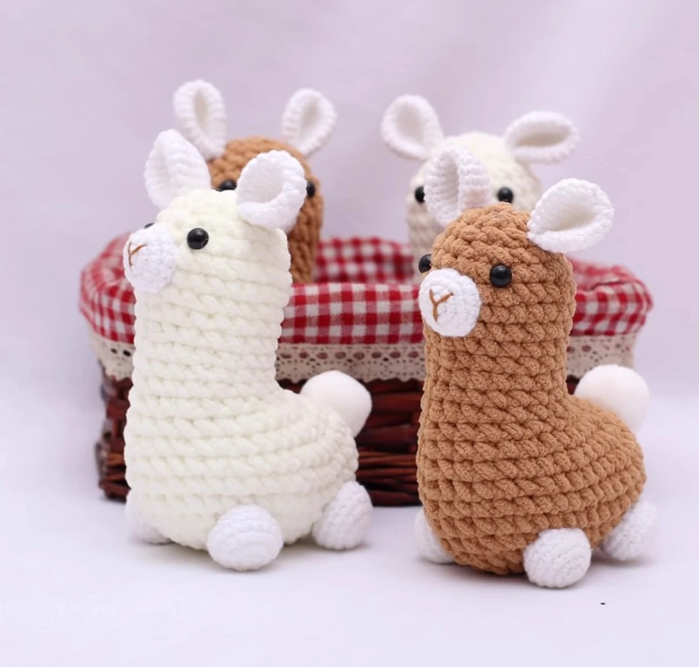 

DIY crocheted alpaca doll hand-knitted material package creative wool cute pet ornaments pure homemade gift finished product