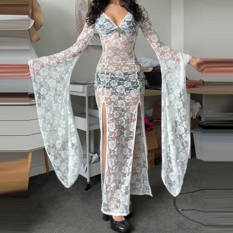 เดรสยาวรัดรูปสไตล์กอธพังก์สำหรับผู้หญิง ผ้าลูกไม้ซีทรู แขนยาวทรงค้างคาว สไตล์ Y2K แฟรี่ กรันจ์ ผ่าข้างพลิ้วไหว