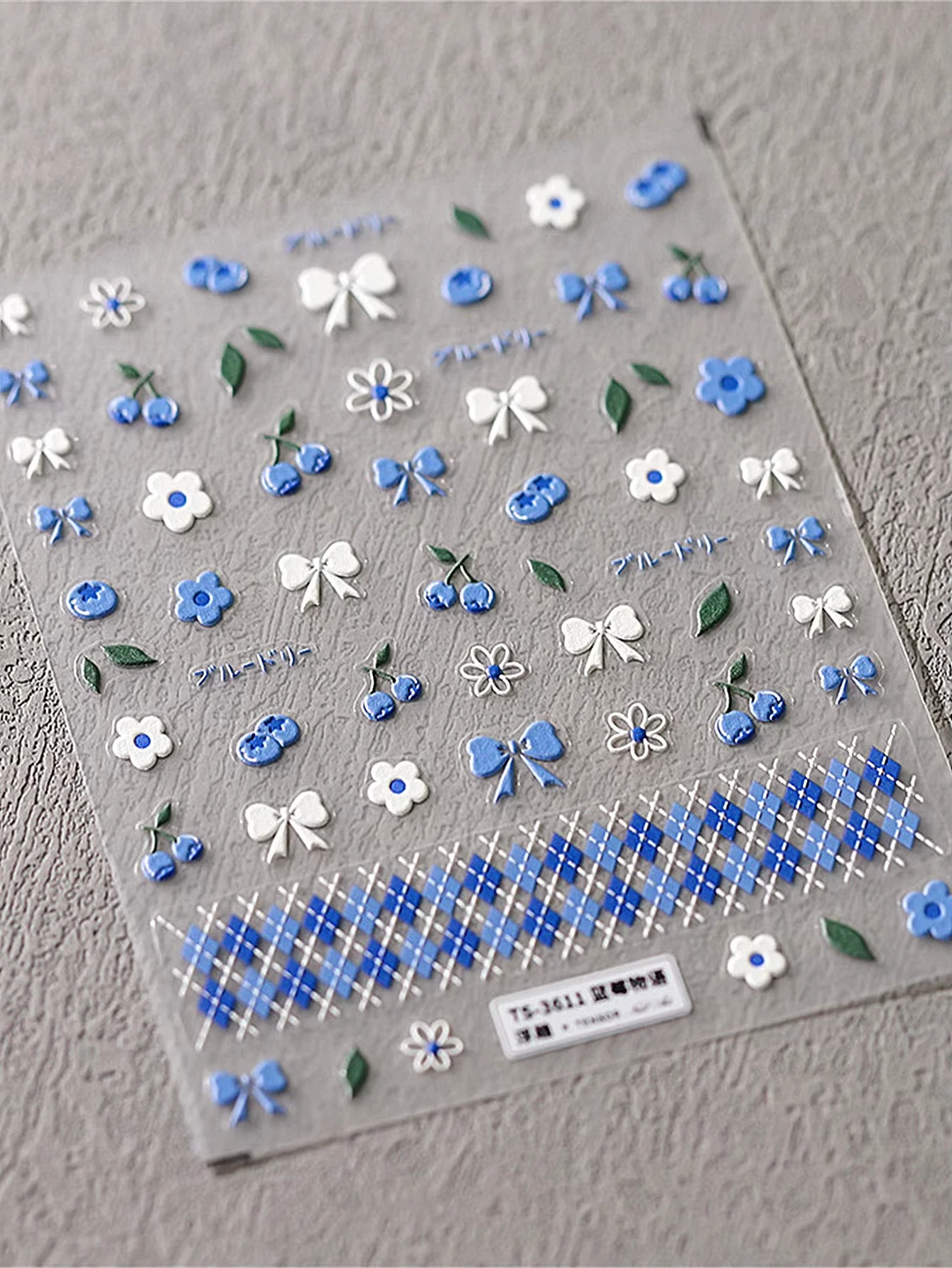 ملصقات أظافر التوت، إكسسوارات أظافر على شكل فيونكة زرقاء وبيضاء، مثالية للفتيات المشهورين وعشاق فن الأظافر. #1