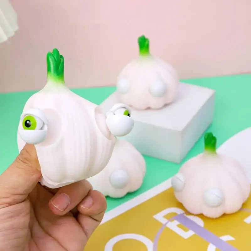 

1Pcs Simulation Garlic Burst Eyes Pinch Vent Decompression Toy Creative Stress Reduction Squeeze Toy Prank Pinch Children's Toys