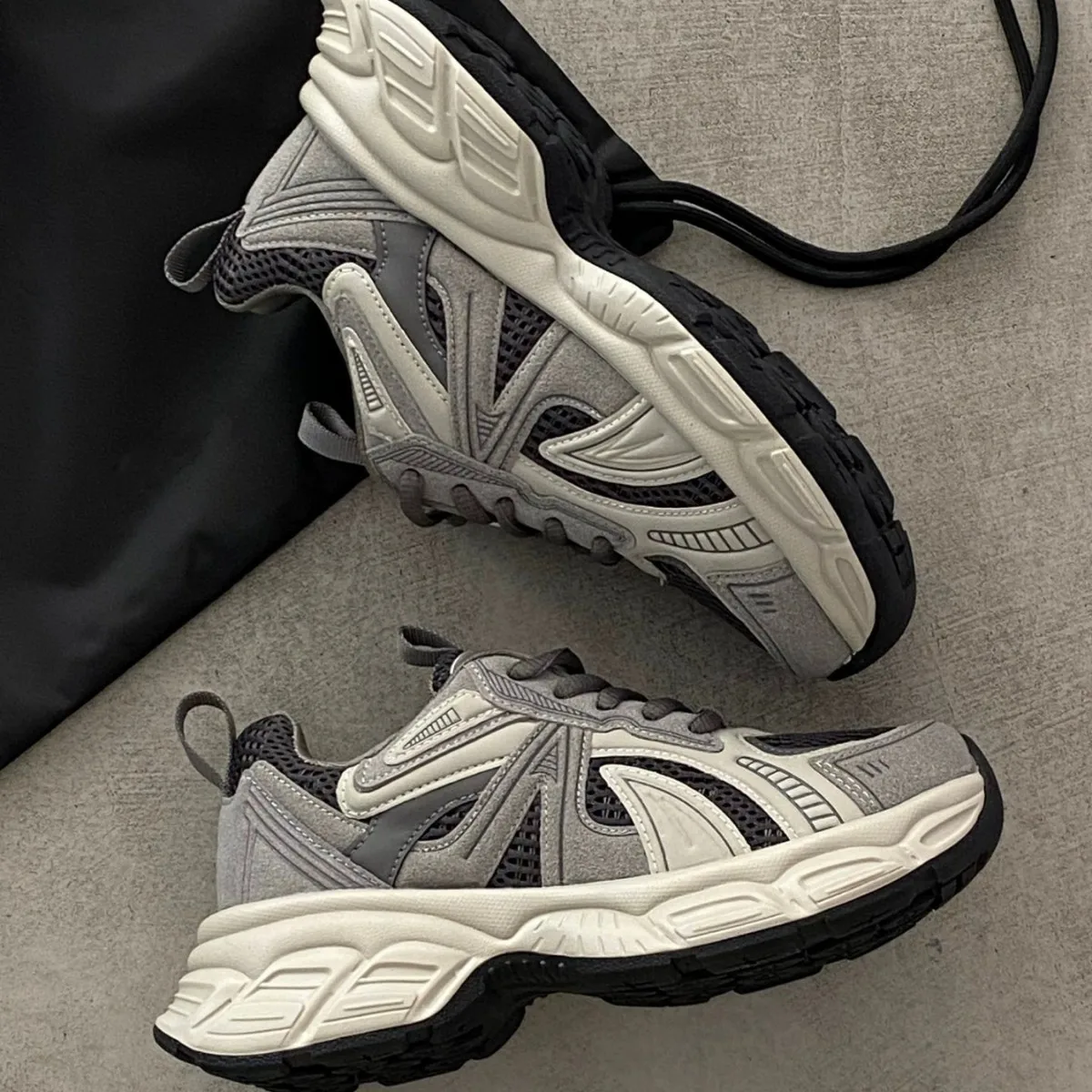 

Женские ретро-кроссовки из мягкой кожи в стиле Dad Shoes, модные повседневные спортивные кеды на толстой подошве с увеличенной высотой, трендовый дизайн осени 2024 года