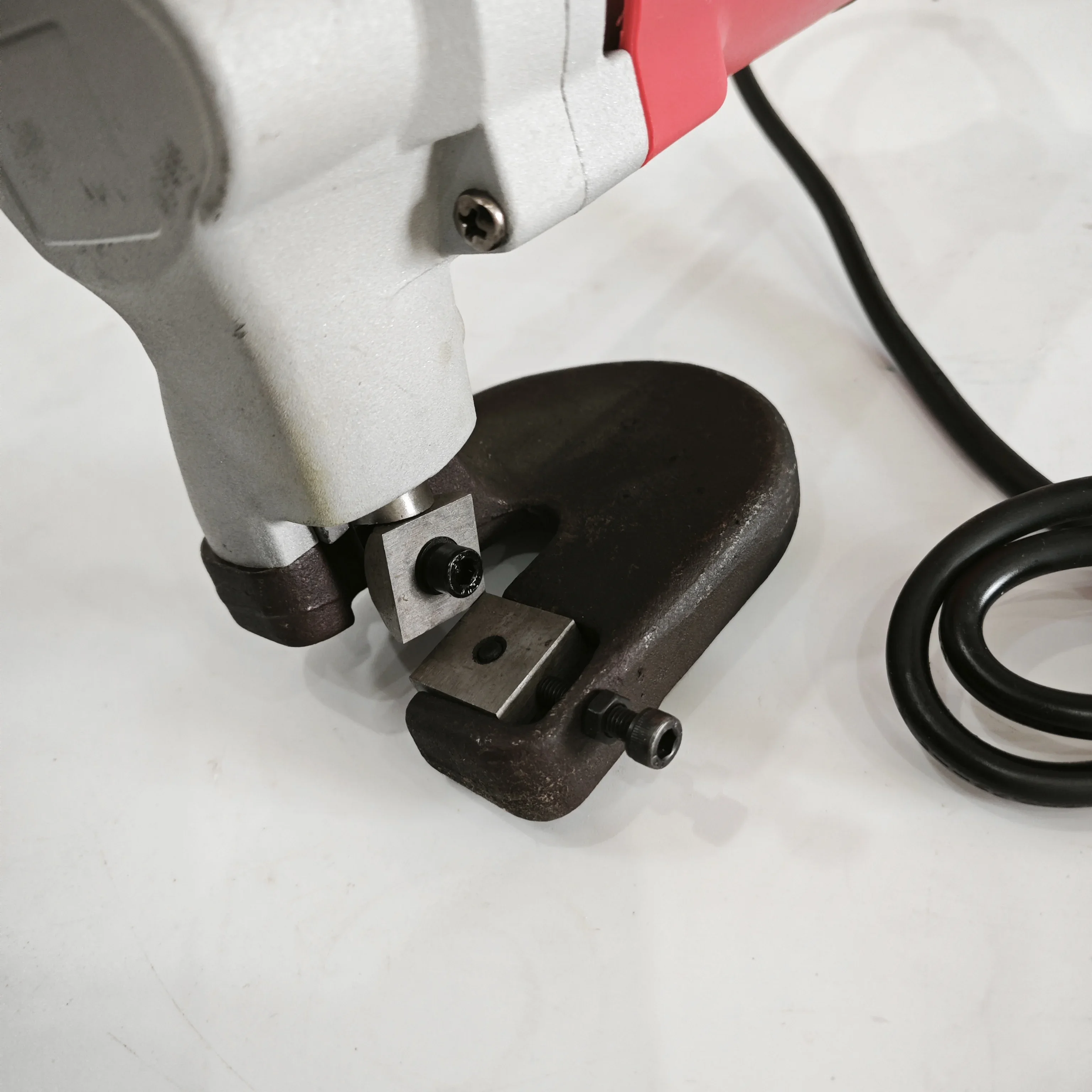 مقصات معدنية كهربائية 3.2 ملم |   مقص كهربائي شديد التحمل لأداة قطع الصفائح المعدنية والفولاذ المقاوم للصدأ