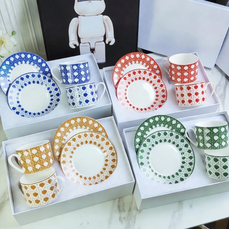 European-Style Bone China Coffee Cup And Saucer Ceramic Simple Grid Pattern Home Set Afternoon Tea Water Cup