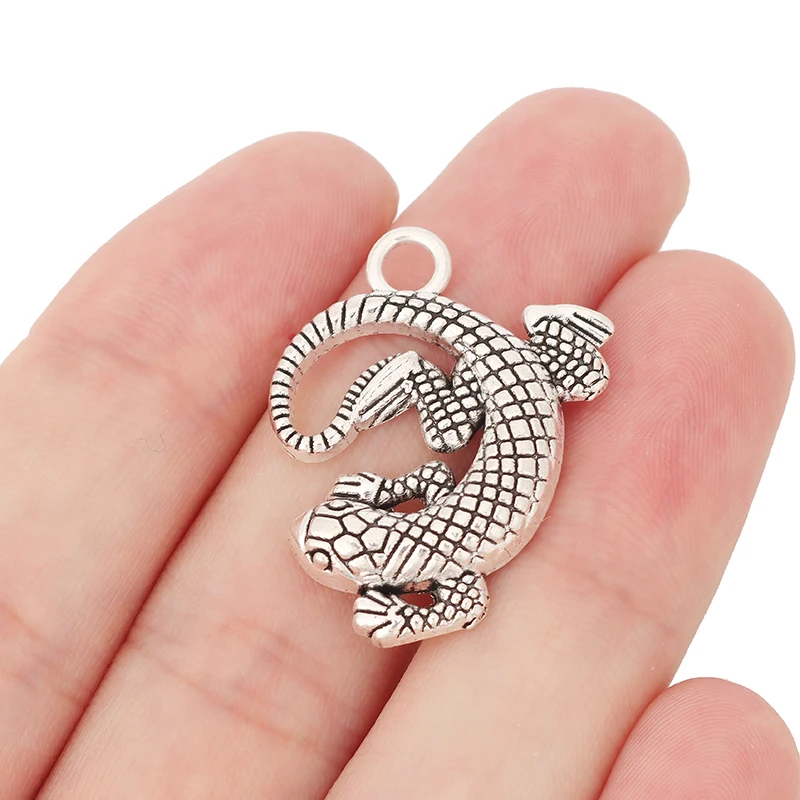 5 x Tibetan Silver Chameleon Gecko Lizard Charms Pendants for DIY Necklace Jewelry Making Findings Accessories 30x25mm