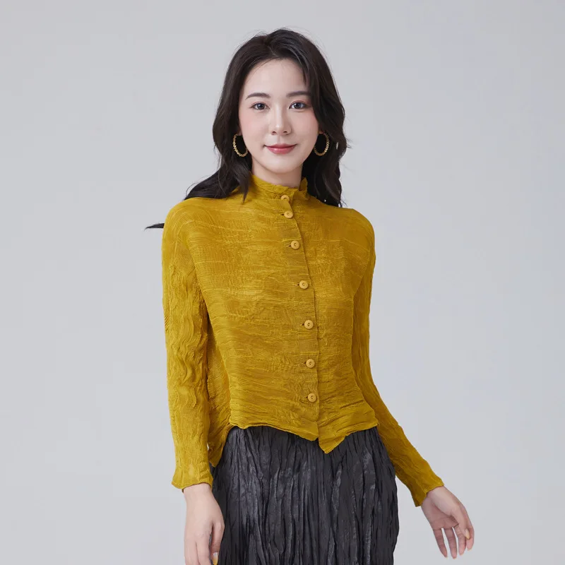 Solid Color Cardigan Lightweight UV Protection Long-sleeved Jacket Miyake Summer Solid Color Retro Pleated Versatile Top 2025