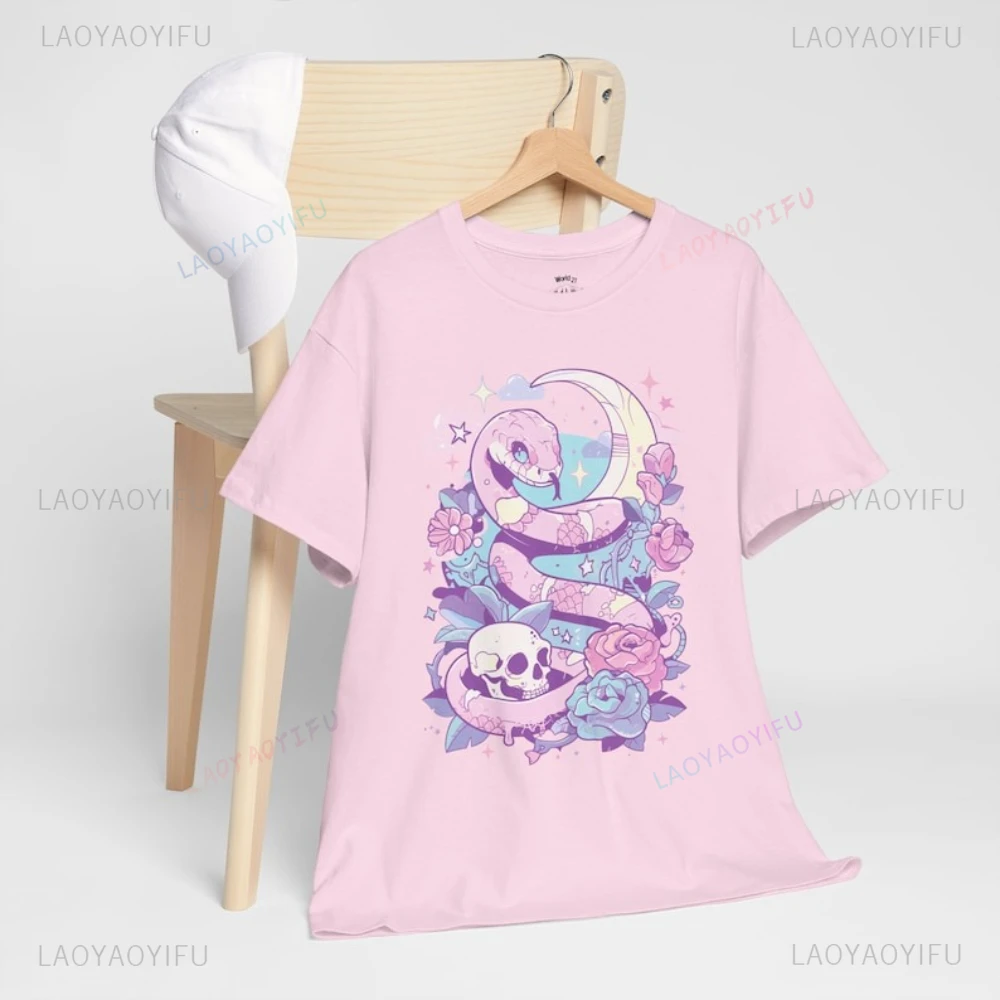 Pastelowy Gotyk Wąż z Czaszką Kobieta Mężczyzna Koszulka Halloween Kawaii Yami Harajuku Straszne Wiedźmińskie Graficzne Koszulki Vintage Harajuku