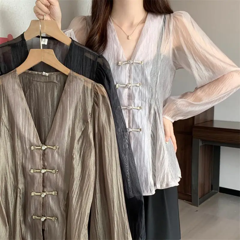 Loose Plus Size Women's New Chinese Retro Button V-neck Long Sleeved Top Summer Single Breasted Shirt