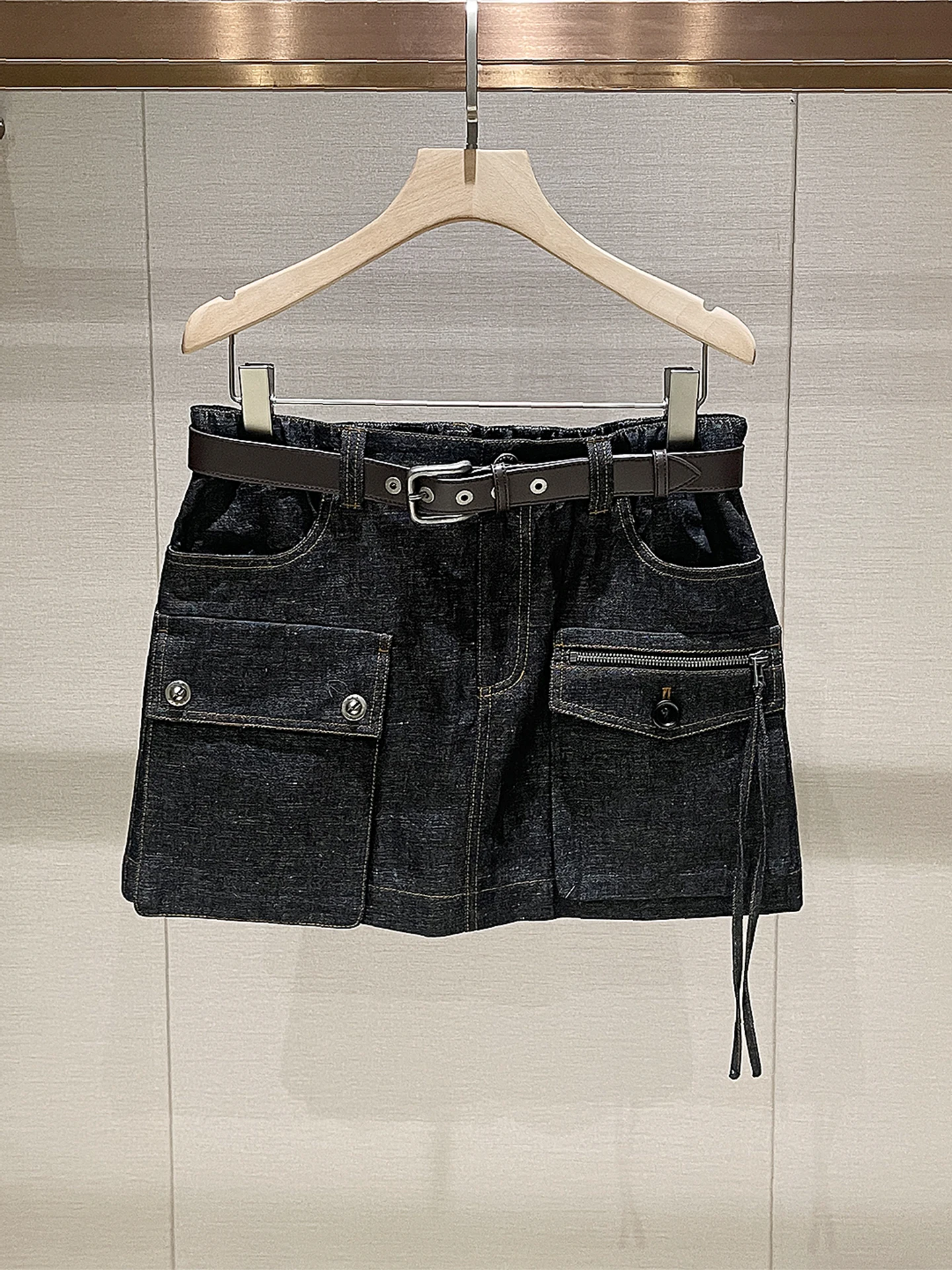 

Юбка трапециевидной формы с высокой талией, повседневная женская рабочая одежда в стиле ретро, весна 2026, модная новая утягивающая юбка