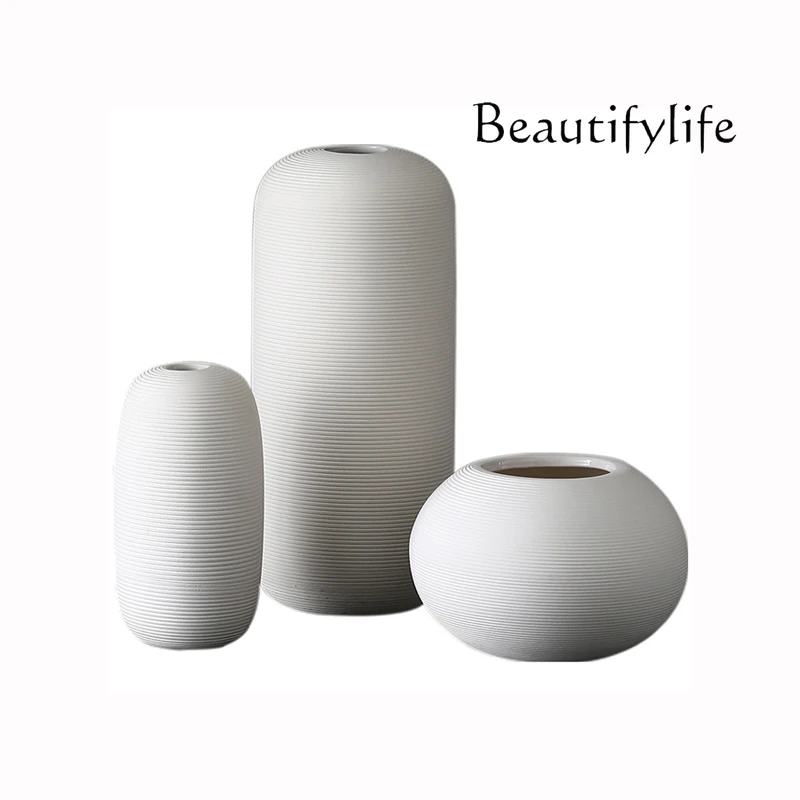 

Скандинавская простая белая керамическая ваза с резьбой, орнамент для дома, гостиной, рабочего стола, простое устройство для цветочной композиции эмбриона