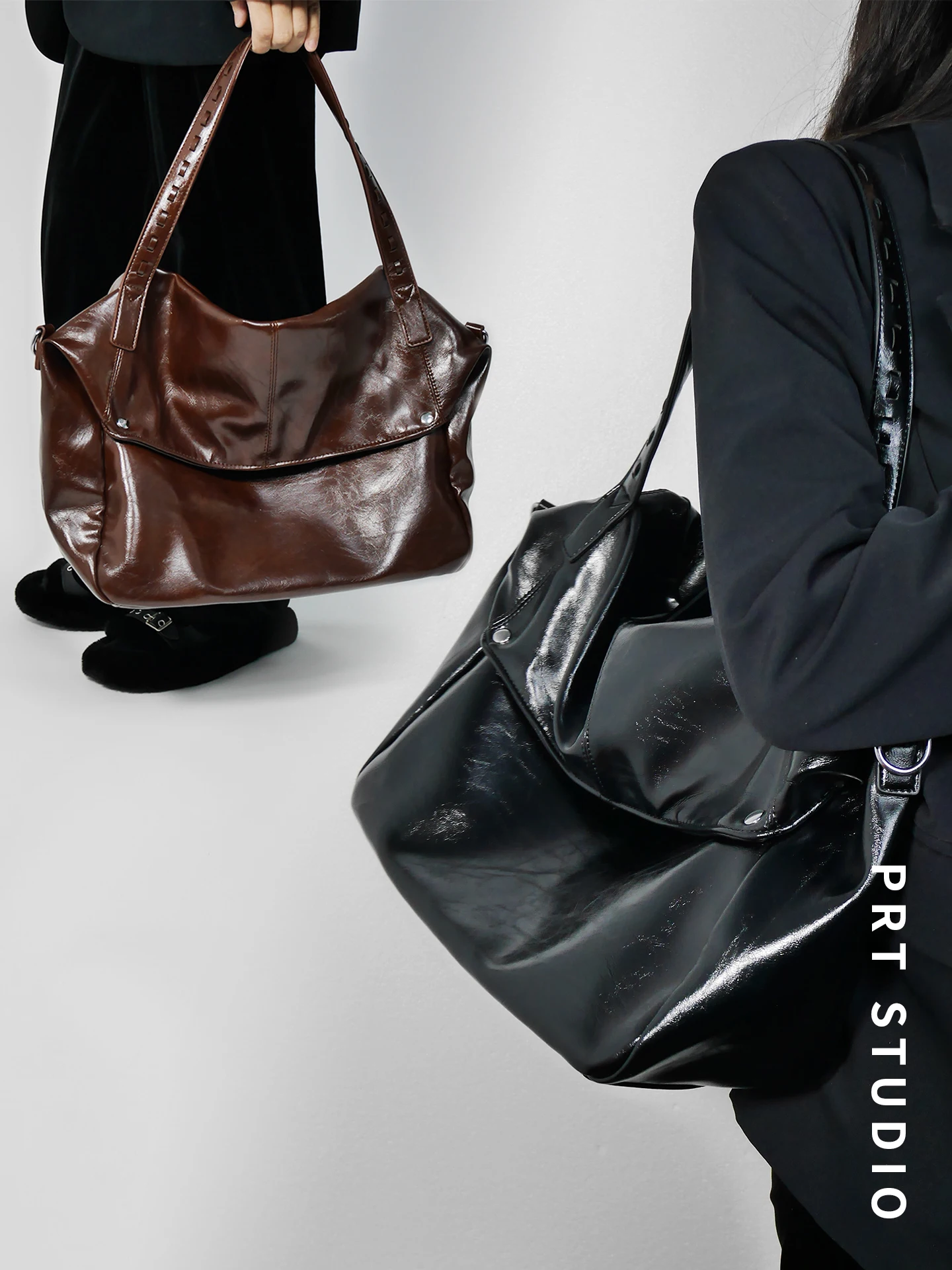 

Fashionable Large Capacity Shoulder Bag Women's Casual Crossbody Retro Motorcycle Bag Shiny Leisure Travel Tote Bag