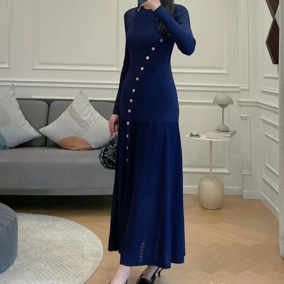 

Dark Blue Women Diagonal Buckle Mid-Length Dress 2024 New Long Sleeve Thread Slit Hem Slim Long Robe