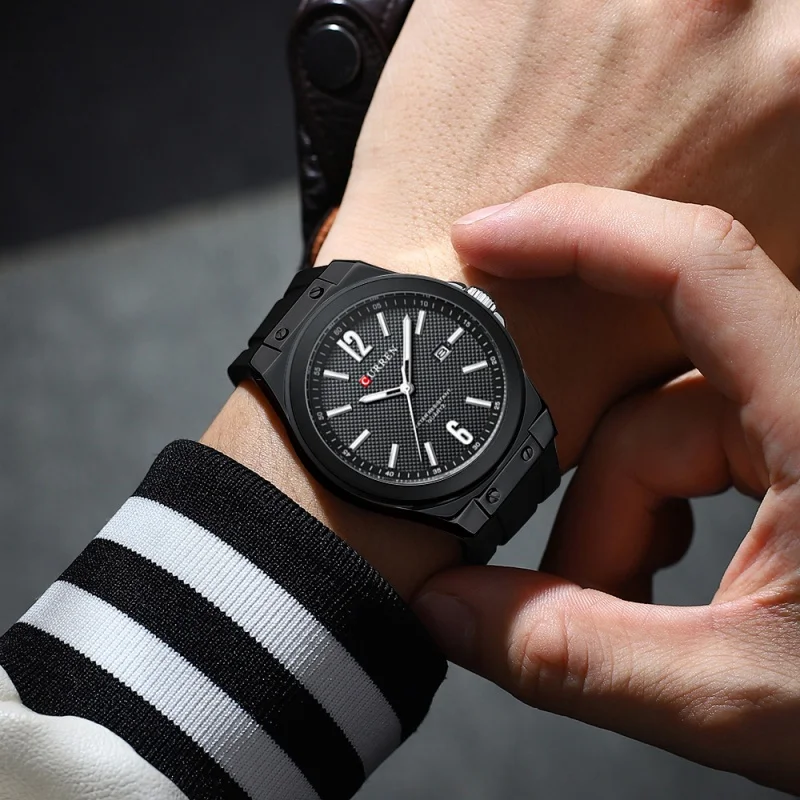 CURREN 8467 New Simple Men's Sports Quartz Watch Silicone Strap Waterproof Calendar Night Light Men's Leisure Watch reloj hombre