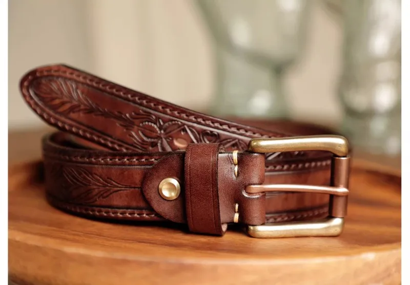 Herren-Jeansgürtel aus echtem Leder, lässig für jeden Tag, handgefertigt, 1,37 Zoll, geschnitzter amerikanischer Mode-Retro-Ledergürtel mit Geschenkbox – Detail 23