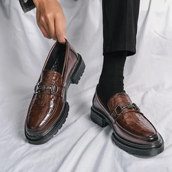 2023 luxo crocodilo impressão le fou sapatos de alta qualidade couro da forma sapatos masculinos sola de borracha marrom sapatos casuais