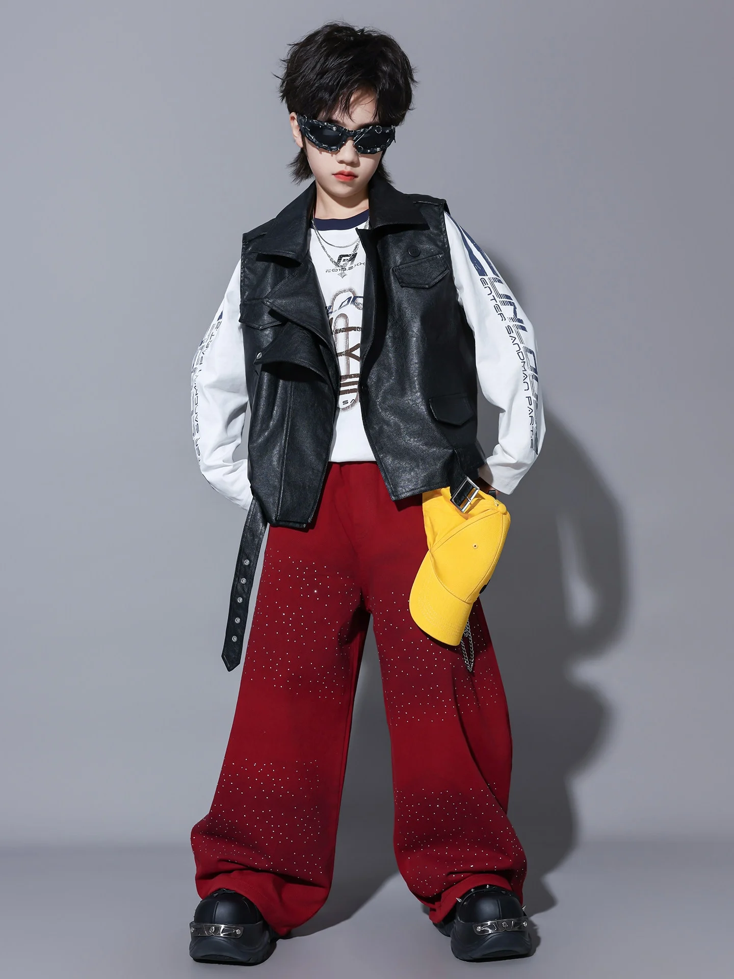 

Boys Handsome Hip Hop Clothing Black Leather Vest Red Pants Street Dance Costume Drum Runway Outfits Kids Stage Clothes BL18128