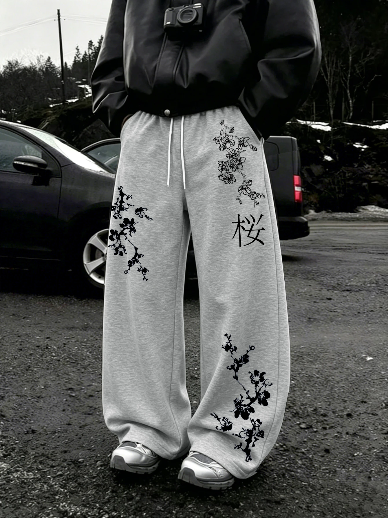 Men Harajuku Wide Leg Jogger Pants, Scattered White Cherry Blossom Branches & Kanji Sakura Asymmetric Multi PrintDrawstringBaggy