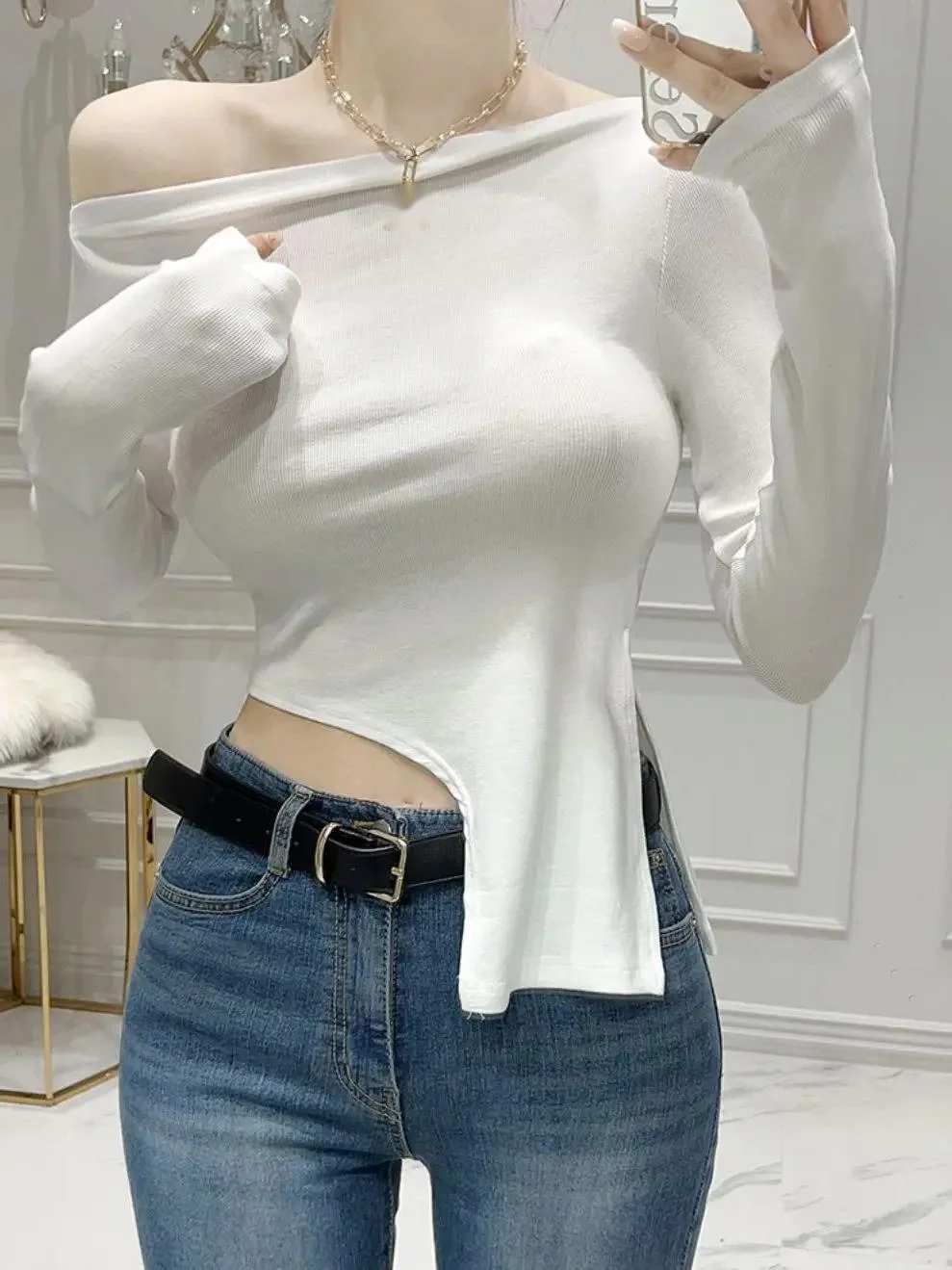 2024 Autumn/winter Korean Version New Slanted Collar Off Shoulder Long Sleeve Pullover Women Irregular Exposed Waist Top 8TRG