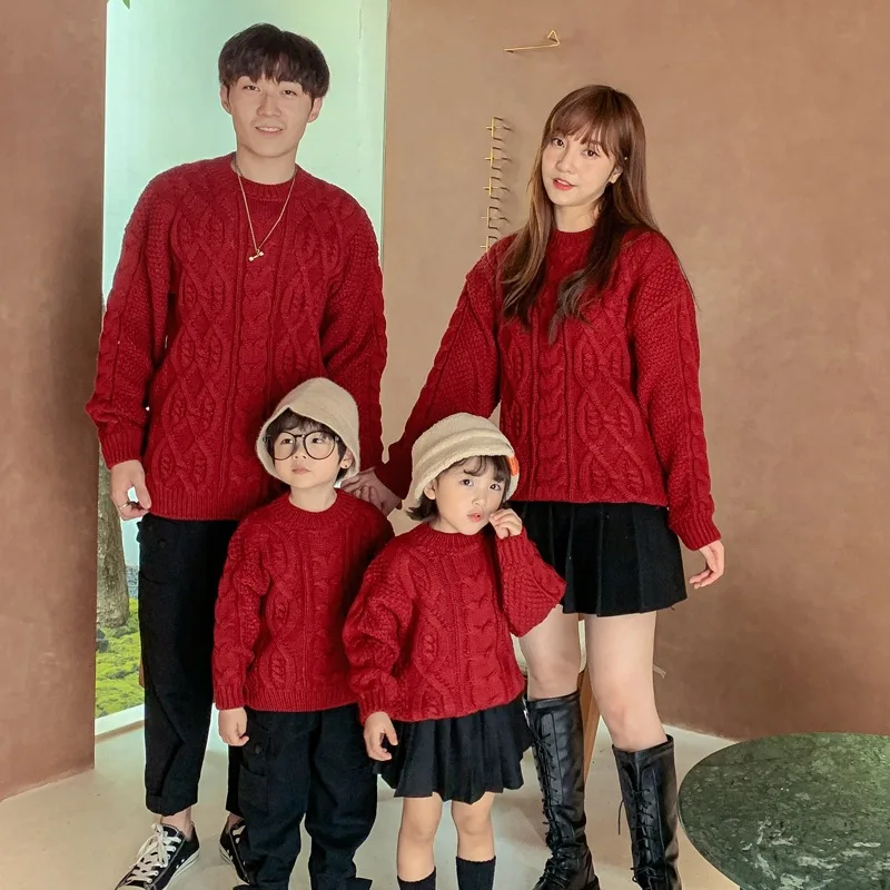 Christmas Family Matching Sweater Dad Mom And Daughter Son New Year Clothes 2023 Women Baby Girl Boy Red Knitted Top Men Jumper