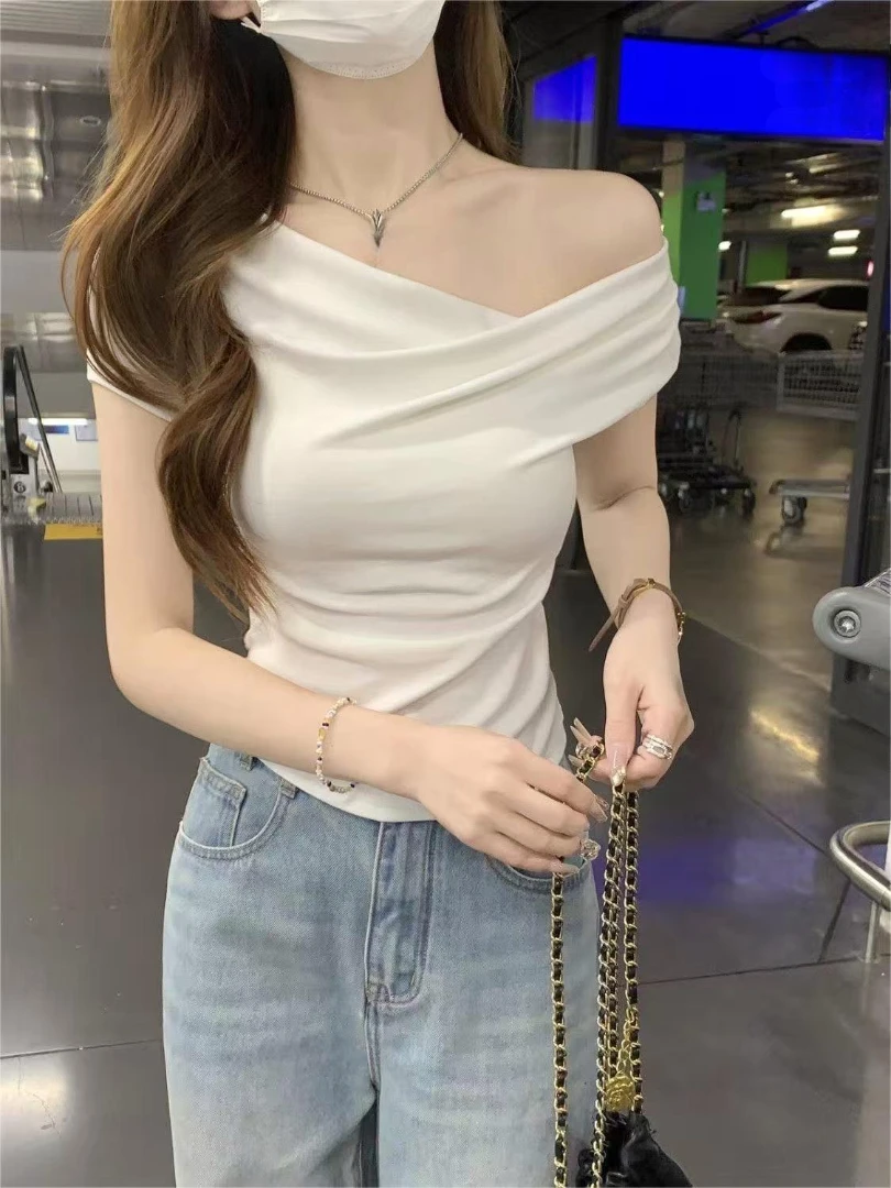 NUOMICI 여름 Pleated 불규칙한 흰색 반팔 티셔츠 여성 원 숄더 오프 숄더 섹시한 탑 슬림 짧은 세련된 의류