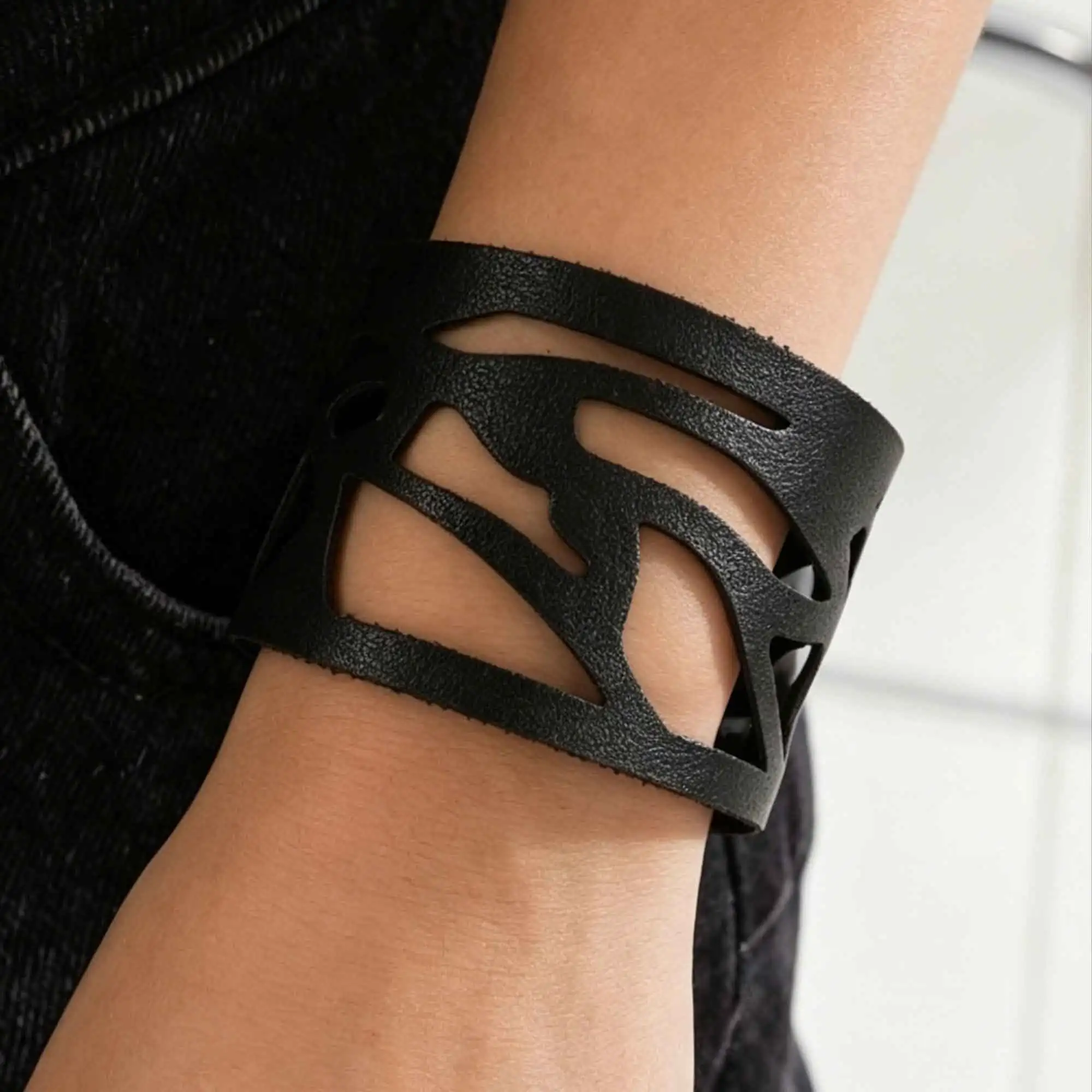 Marliwoo PU Leather Cuff Bracelet Irregular Abstract Hollow Cut‑out Wristband Punk Street Style For Women Daily Wear
