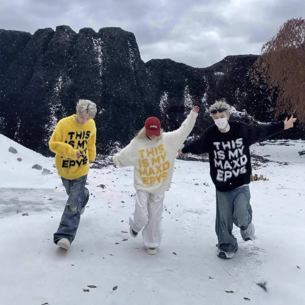 ユニセックスニットセーター 2026 春 レトロ カップルセーター レタープリント フェイクファー ラフスタイル ユニセックス ルーズ カジュアル ニットアウター