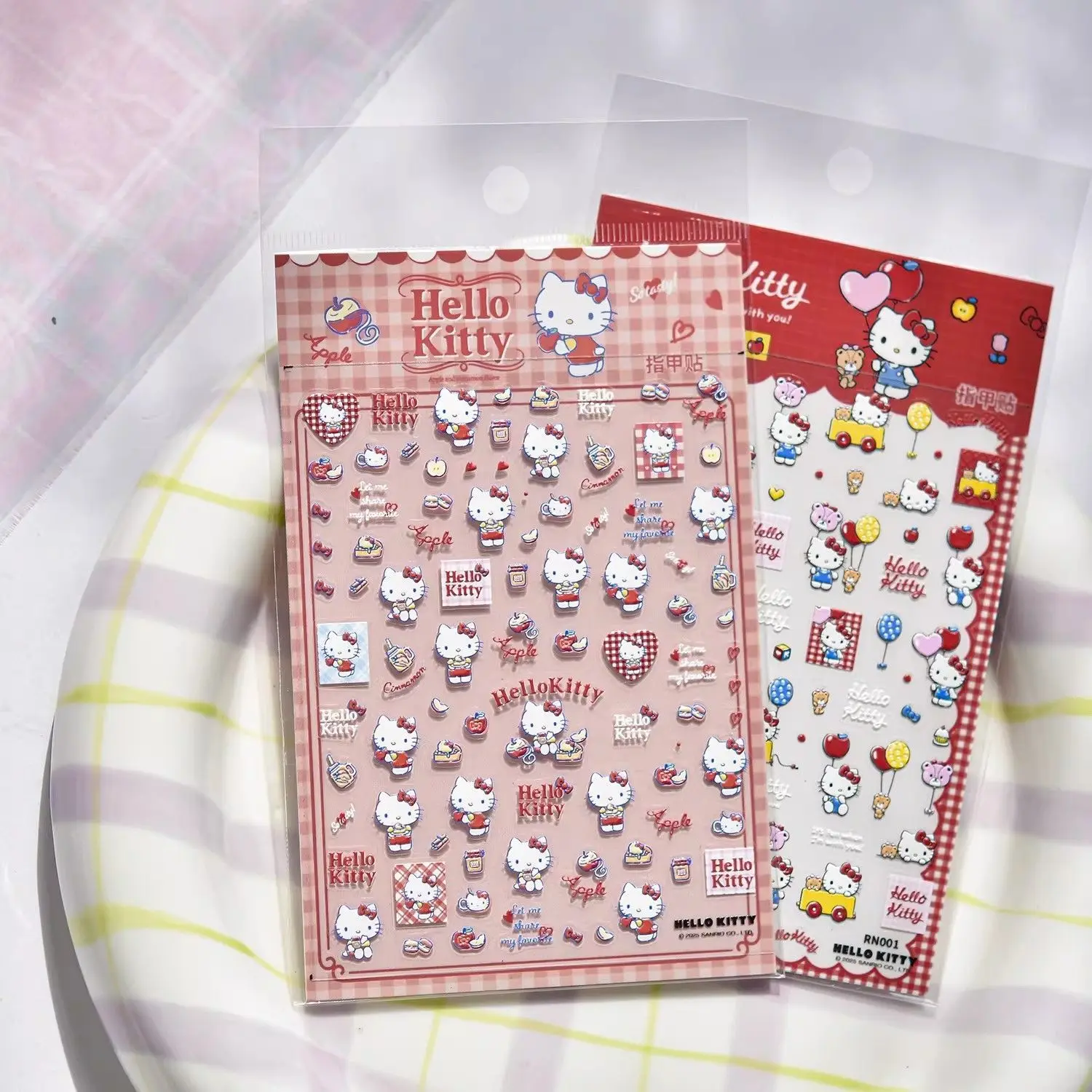 Adorables pegatinas 3D de Sanrio Nendoroid para uñas, fundas de teléfono, iPad y ordenadores con diseño de gatitos.