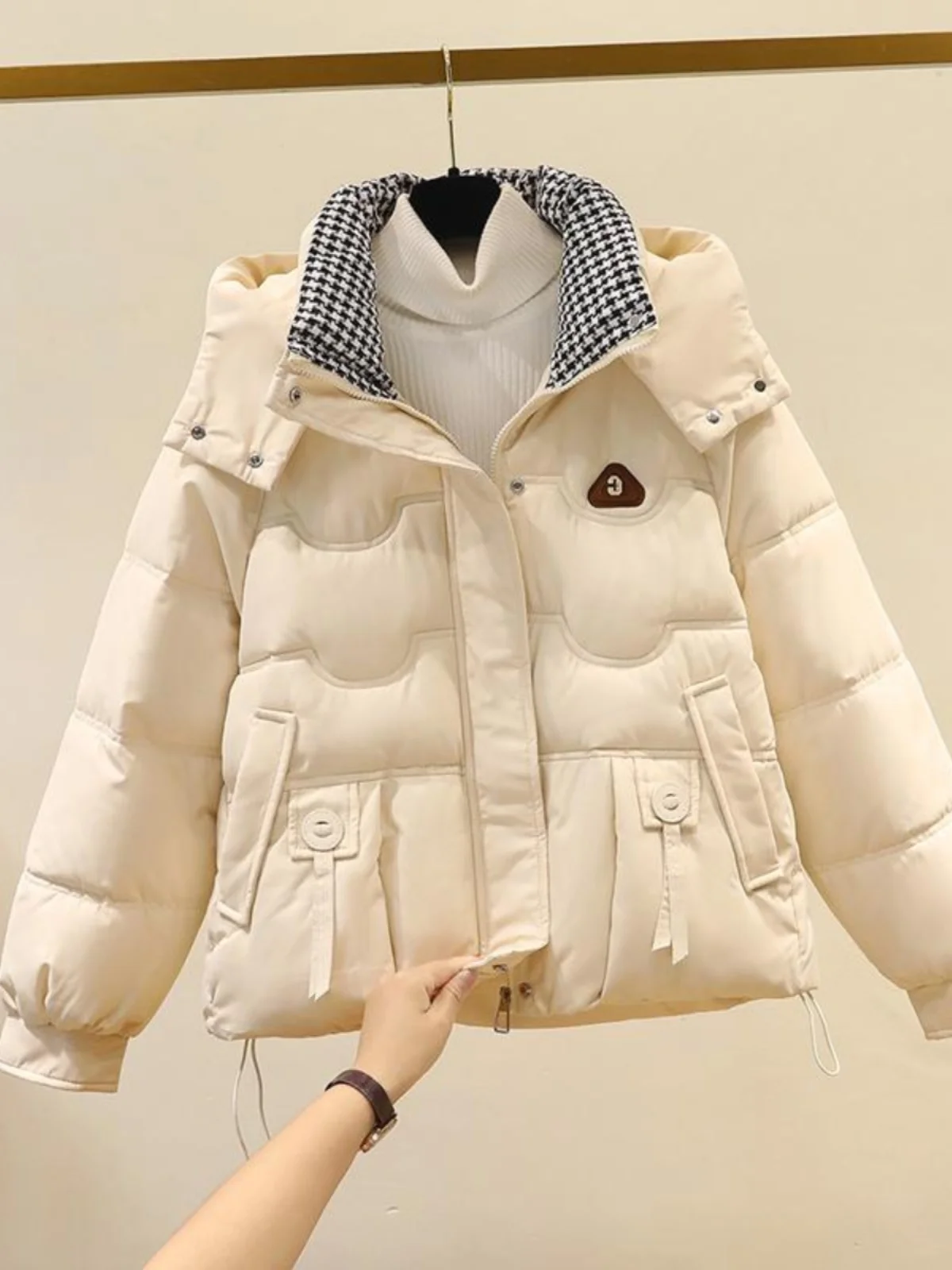 

New 2025 Women's down Cotton Jaet ort Loose Thiened Winter Outerwear Korean Sle Commute Zipper ket Cotton Coat