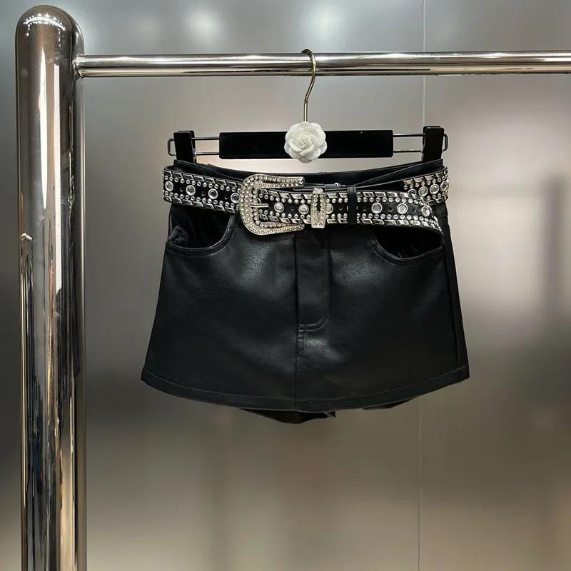 Streetwear Sexy Metal Belt Design PU Leather Black Shorts For Women High Waist Pockets pants 2023 Autumn Female