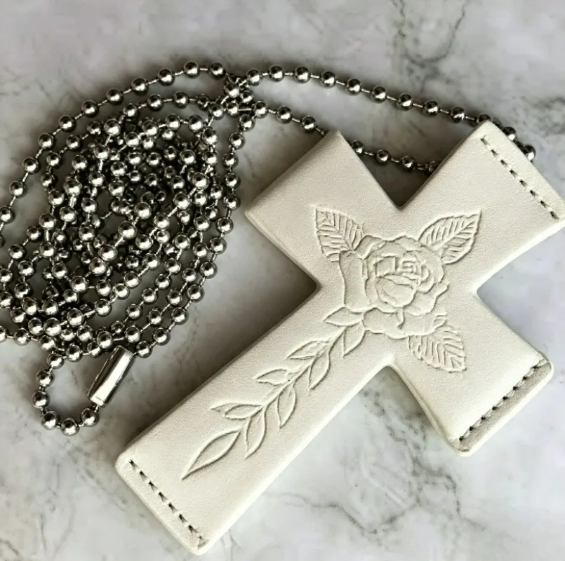2026 Gothic Cross Card Holder Necklace Pastel Hollow Filigree Rhinestone Beaded Chain Portable Credit Card Storage Neck Pendant