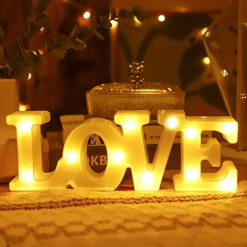 San Valentino AMORE Luci di segnalazione a LED Luci da lettera romantiche Decorazione desktop per la casa Puntelli per atmosfera di nozze Decorazioni per feste