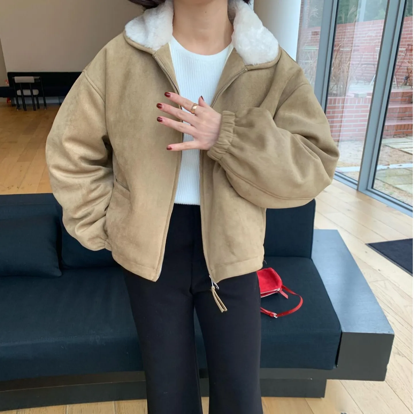 

Теплый джат с меховым воротником ягненка, женская модная лоскутная зимняя верхняя одежда в стиле ретро, универсальная корейская внутренняя одежда Sli